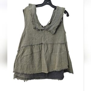 POL Distressed Olive Green Sleeveless Women's Top With Zip Up Back SZ S NEW